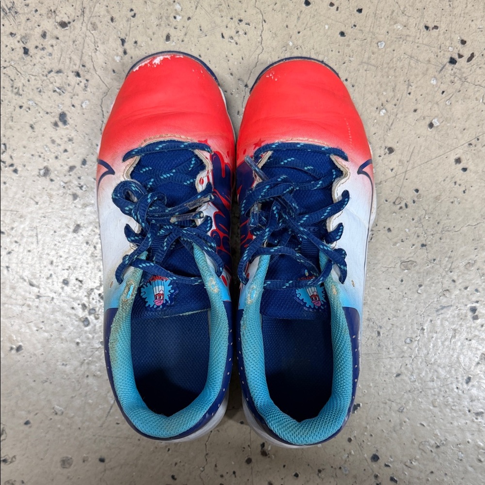 NIKE YOUTH BASEBALL CLEATS